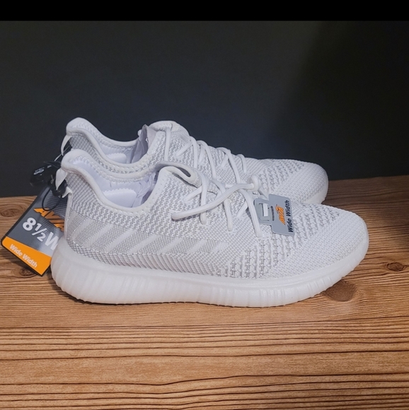 Avia Shoes - New Avia knit athletic running workout or casual shoes  womens 8 wide sneakers